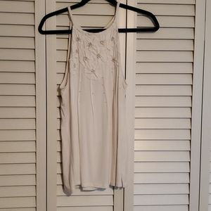 White dress sleeves shirt